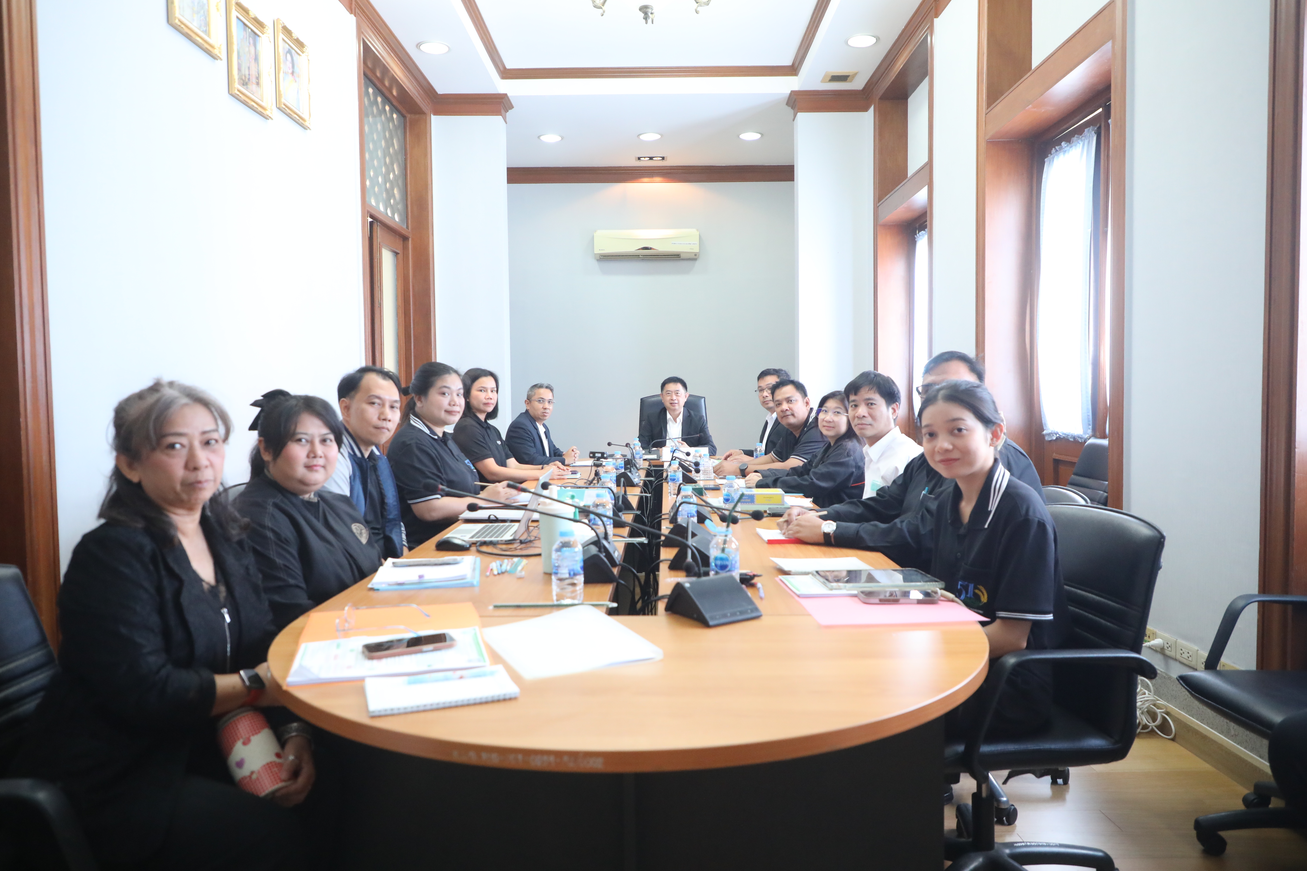 title - ส.ป.ก. ประชุมแนวทางปฏิบัติตามกฎกระทรวงการแบ่งแยกหรือโอนสิทธิในที่ดินของผู้ได้รับสิทธิโดยการปฏิรูปที่ดินเพื่อเกษตรกรรม พ.ศ. 2567 กรณีการแบ่งแยกหรือโอนสิทธิในที่ดินไปยัง ส.ป.ก.